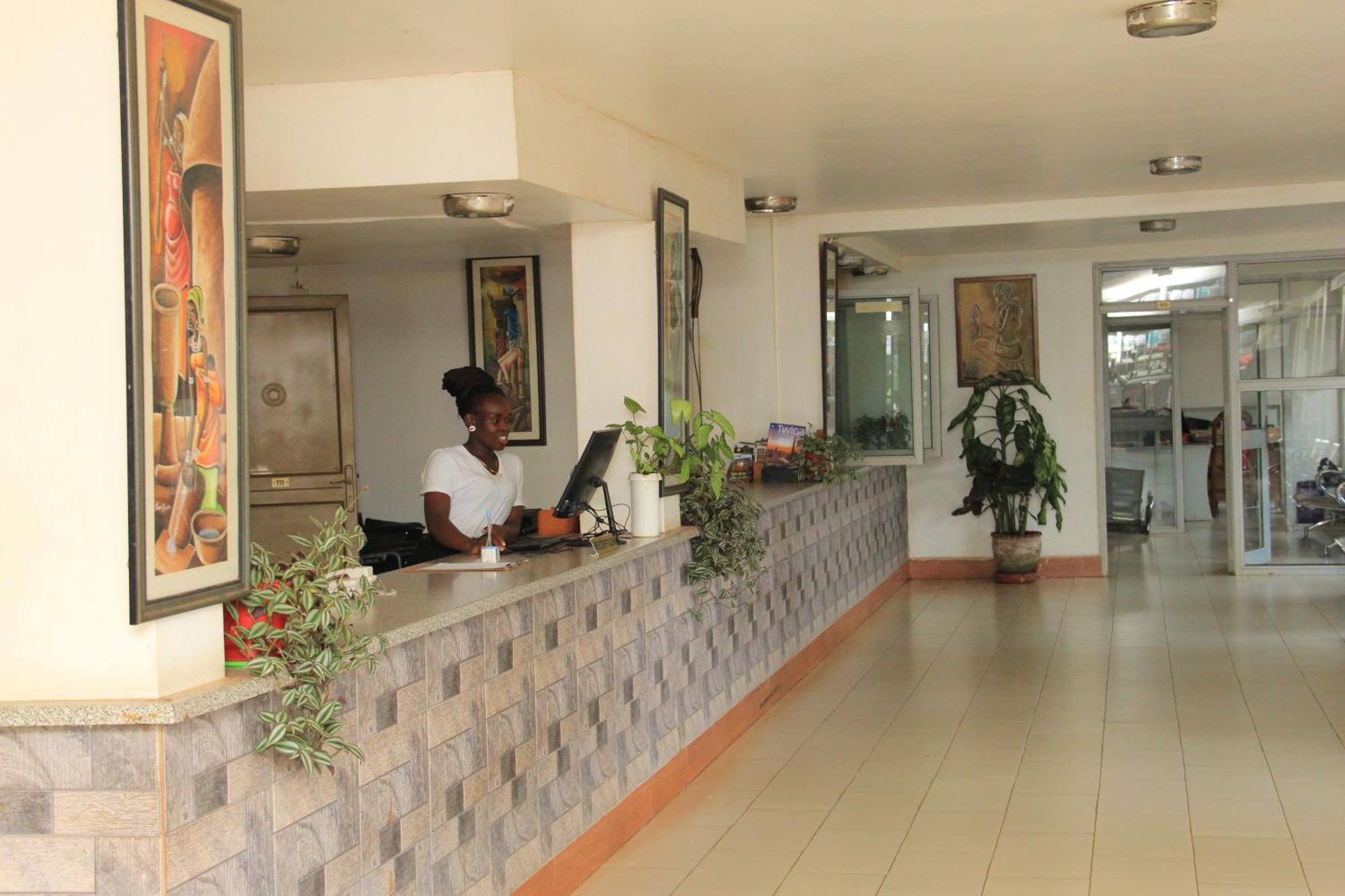 Entebbe Flights Motel エクステリア 写真